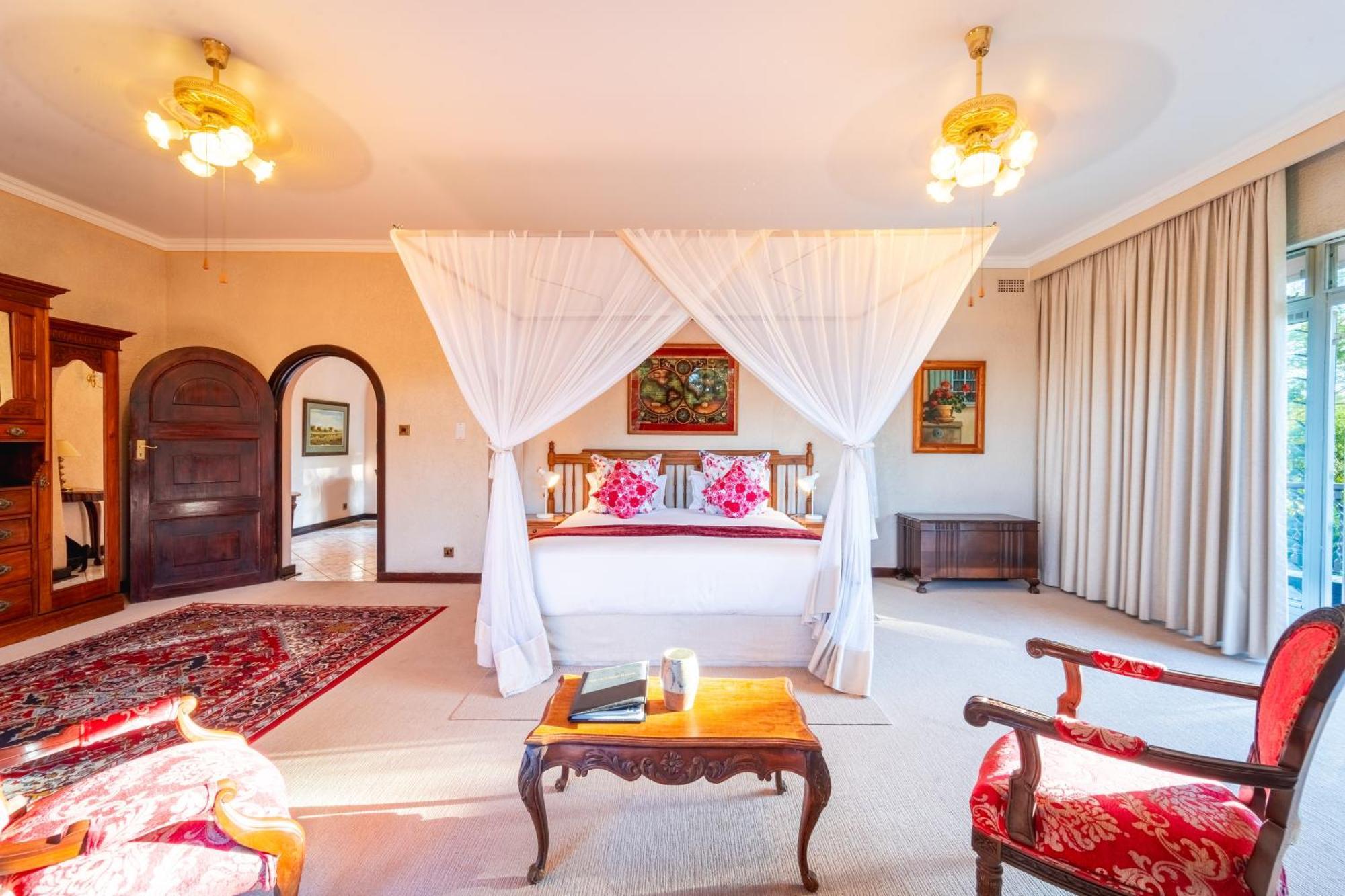 The Victorian Manor Bed and Breakfast Victoria Falls Exteriör bild