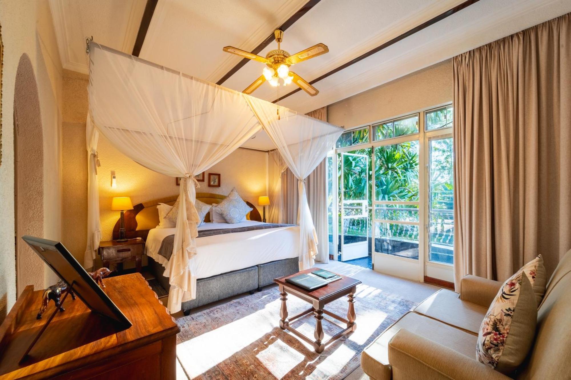 The Victorian Manor Bed and Breakfast Victoria Falls Exteriör bild